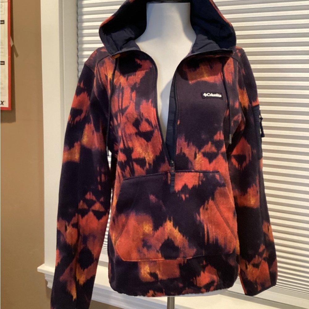 Columbia Black and Orange Patterned Fleece Jacket